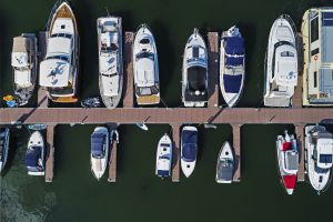 wpc_terrassendiele_kompakte-massiv_braun_m_503-F-G-82-0000-1544_zollhafen_mainz_o042©andreaskeller_naturinform