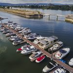 wpc_terrassendiele_kompakte-massiv_braun_w_503-F-G-82-0000-1544_zollhafen_mainz_o046©andreaskeller_naturinform
